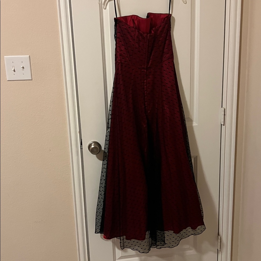 Vintage Scott McClintock Strapless Dress in Deep Red and Black - Picture 4 of 6